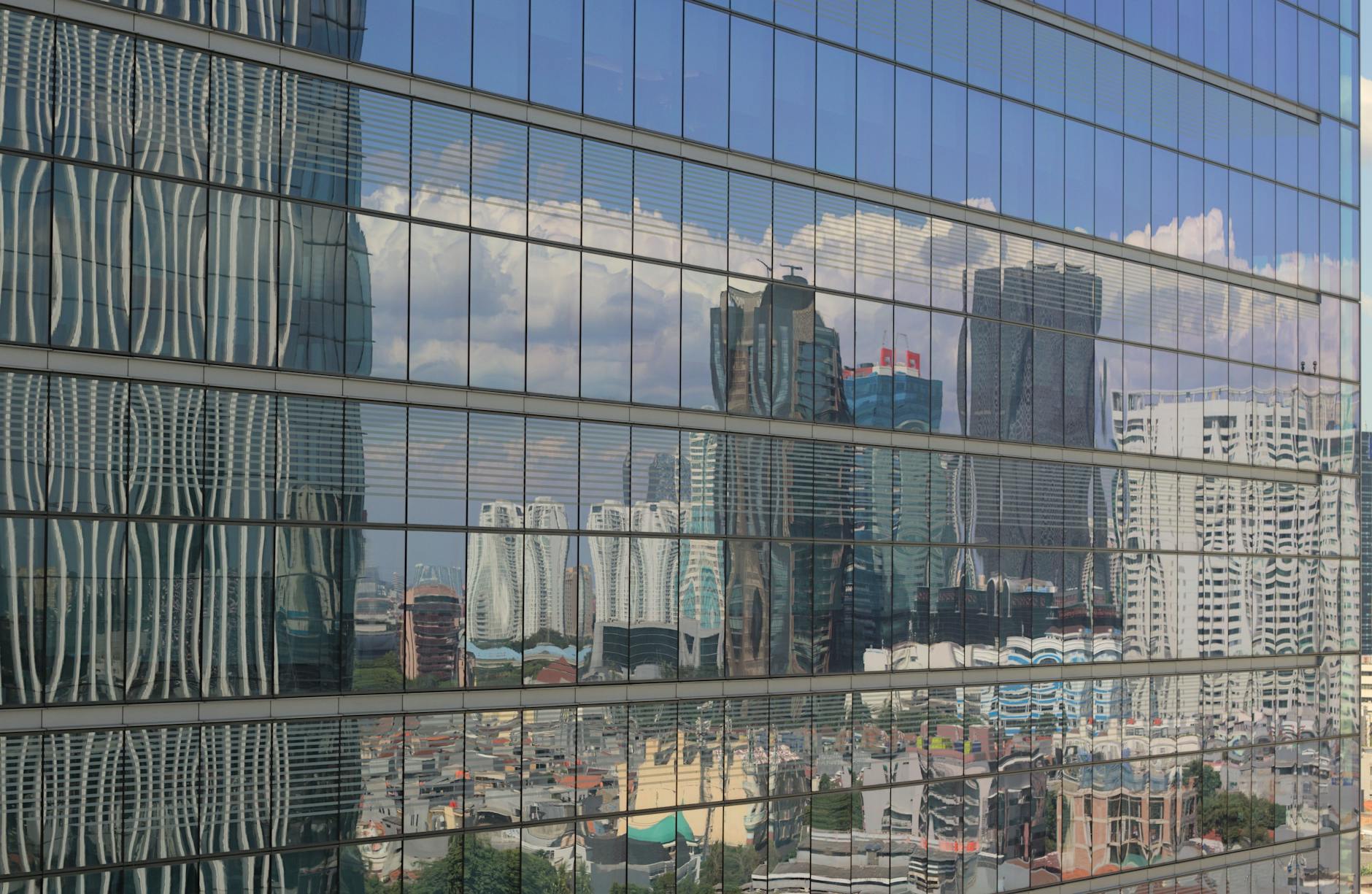 Singapore Central Region office rents fall by 0.2% q-o-q in 1Q2026, submarkets perform unevenly Post image