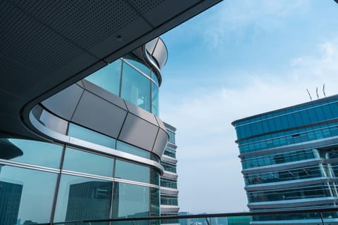 Luxury home sales strengthen in 1Q2026 as deals surge above $3,000 psf