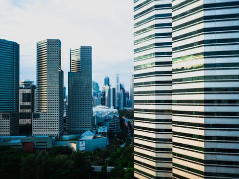 Singapore Commercial Office Tower Trades for S$315 Million as Wealth Flows Accelerate